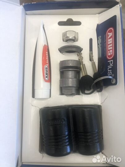 Замок для мотора лодки