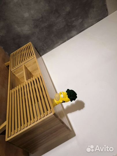 Тумба под тв из массива