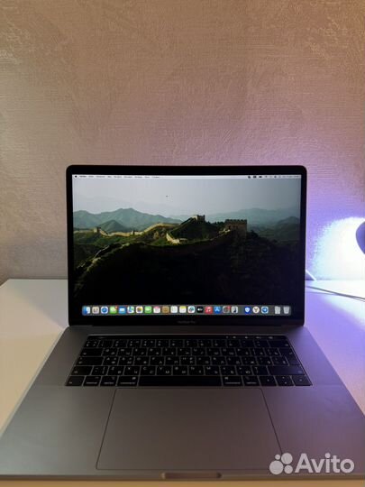 Apple macbook pro 15 2018