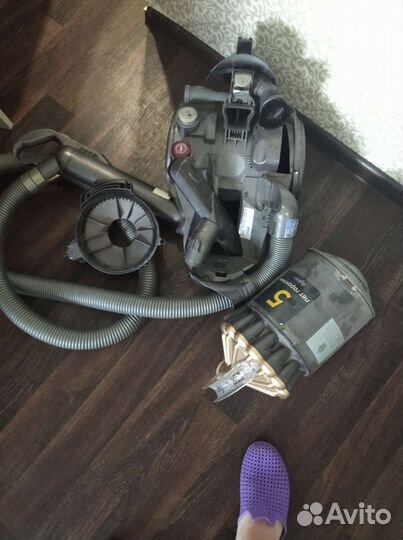 Пылесос dyson DC 23