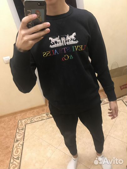 Свитшот мужской levis