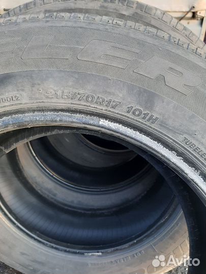 Bridgestone Dueler H/L 400 215/70 R17