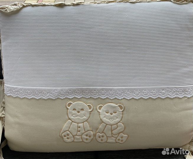 Комплект с бампером Feretti в кроватку