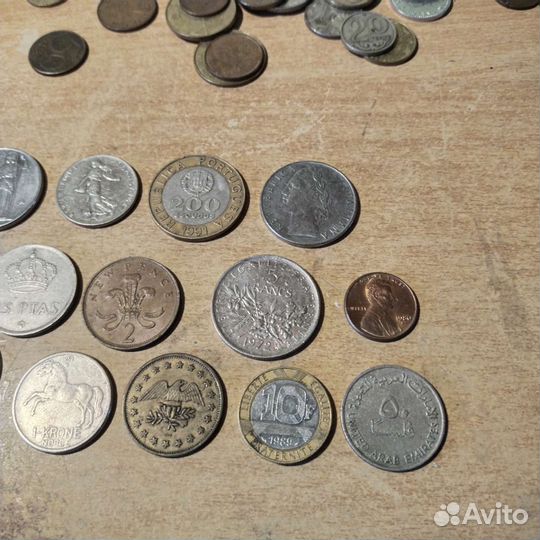 Большая коллекция иностранных монет