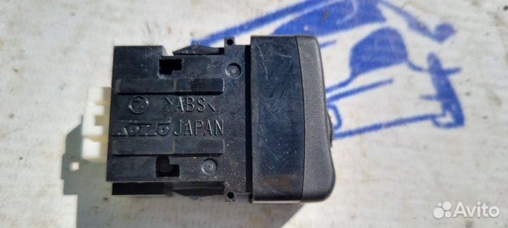 Переключатель Subaru Forester SG5 EJ-202 2004