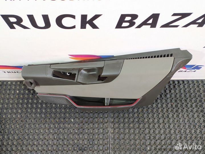 Обшивка двери правой Volvo FH