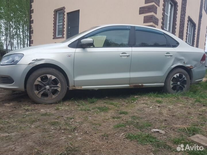 Volkswagen Polo 1.6 AT, 2011, 265 000 км
