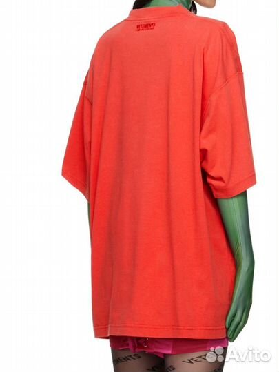 Футболка vetements