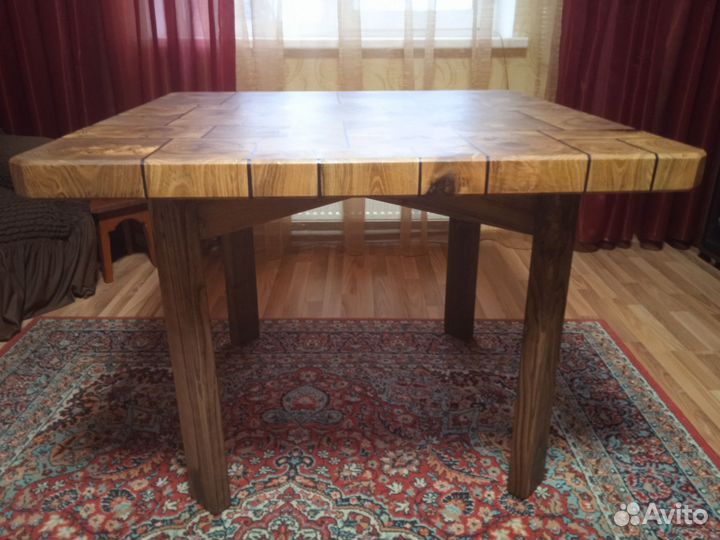 Стол и торцевых спилов и эбоксидки