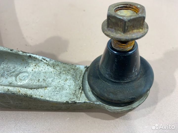 Рычаг задний правый Infiniti Q70 M37 M25 Q50 Y51