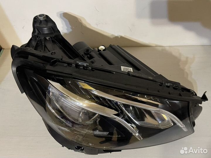 Фара mercedes W213