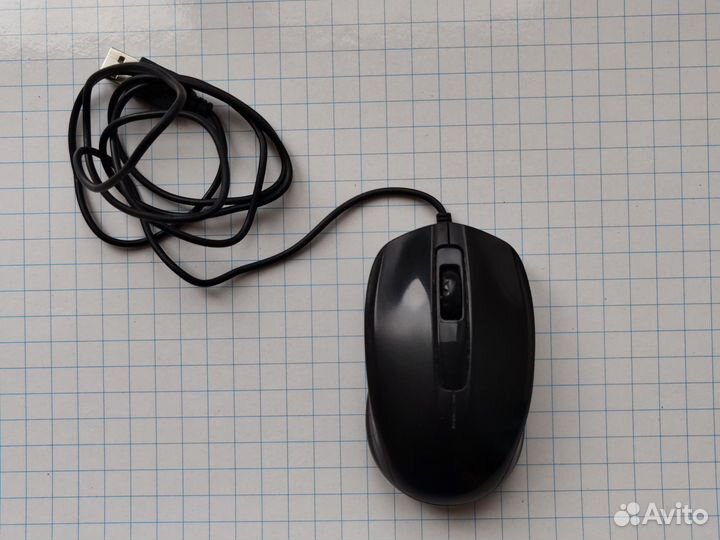 Компьютерная проводная мышь