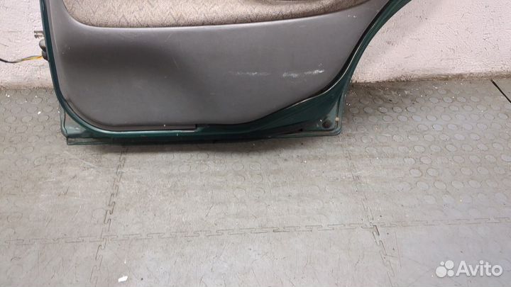 Дверь боковая правая задняя Suzuki Baleno, 2001