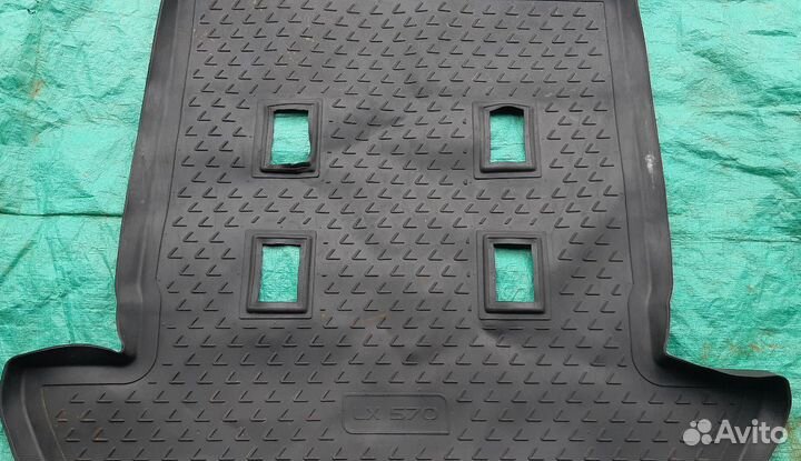 Коврик в багажник Lexus -570 Есть тлк-200