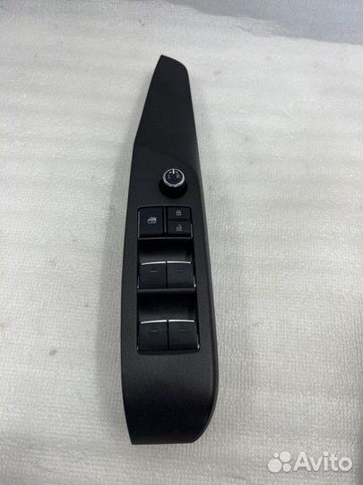 Накладка обшивки двери (дерево) передняя левая