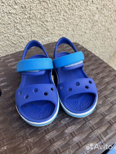 Сандалии crocs c8