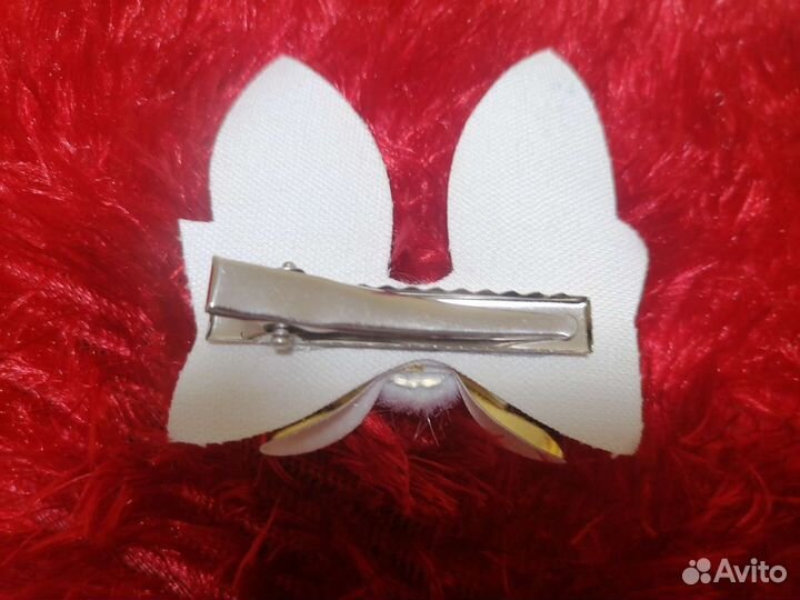 Бант на заколке