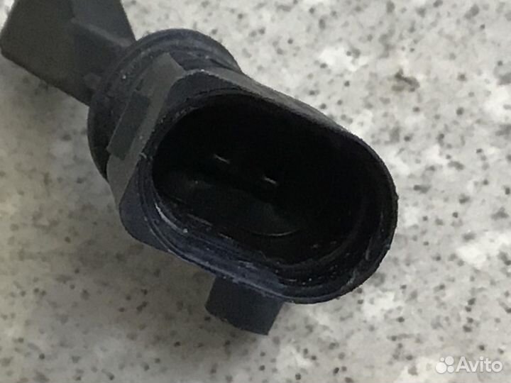 Датчик ABS задний левый Skoda Rapid 2013-2020