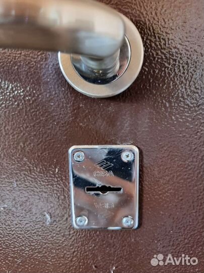 Дверь входная дизайнерская новая