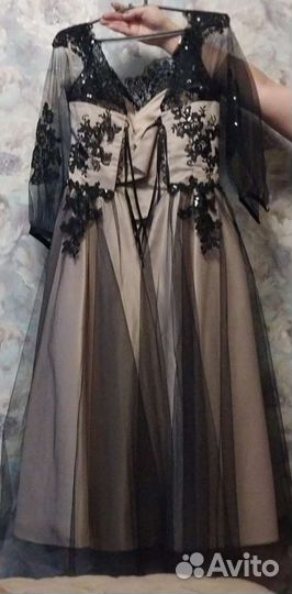 Вечернее платье