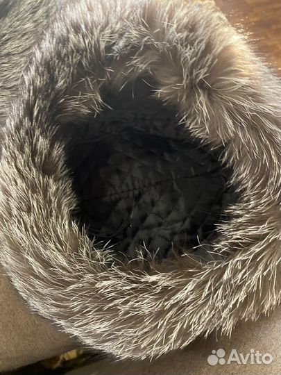 Меховой воротник и шапка
