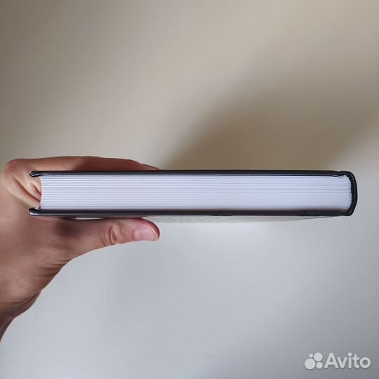 Книга комикс Гигансткая борода Стивен Коллинз