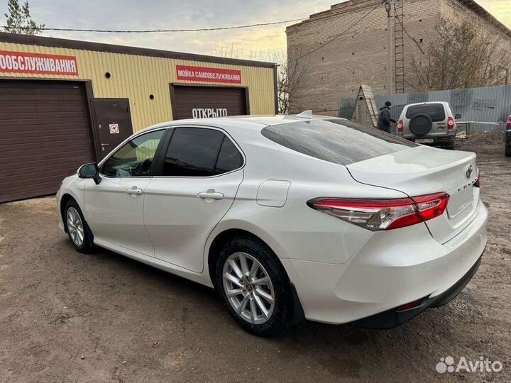 Toyota Camry 2.5 AT, 2021, 5 000 км