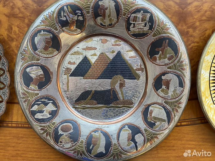 Сувенирные тарелки