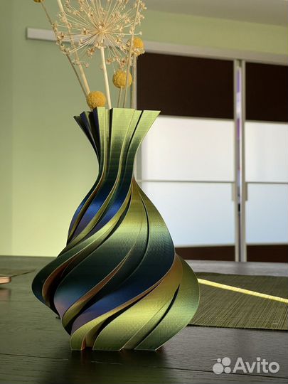 Интерьерная ваза