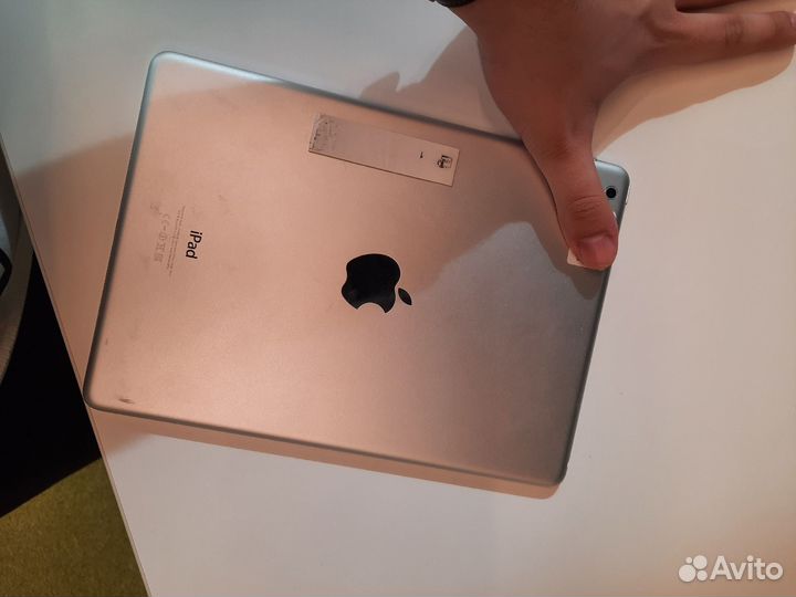 Планшет Apple iPad Air 2 WiFi 16 GB Space Gray