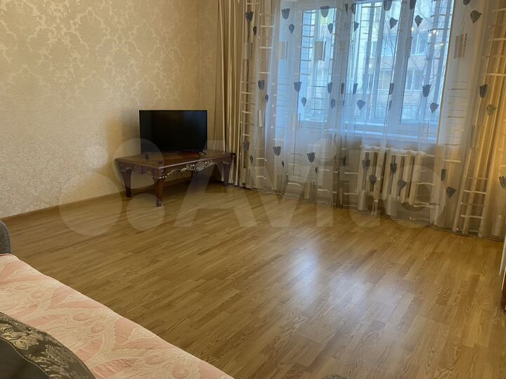 2-к. квартира, 67 м², 1/4 эт.