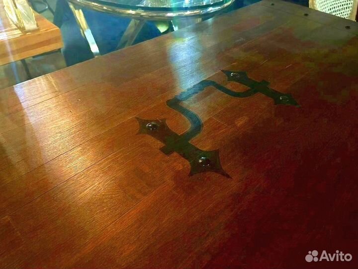 Стол из массива