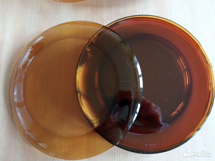 Комплект стеклянных тарелок, бронь 1 комплект
