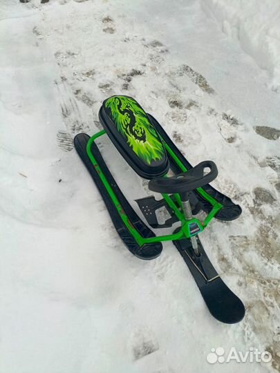 Детский снегокат бу