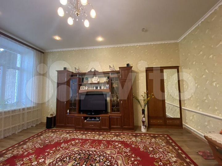 2-к. квартира, 64 м², 1/1 эт.