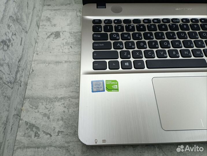 Ноутбук asus VivoBook Max