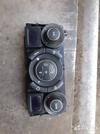 Блок управления климатом Peugeot 308