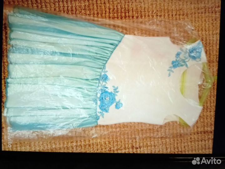 Платье новое