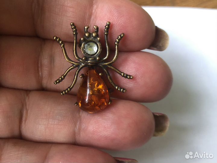 Янтарь брошка 1960
