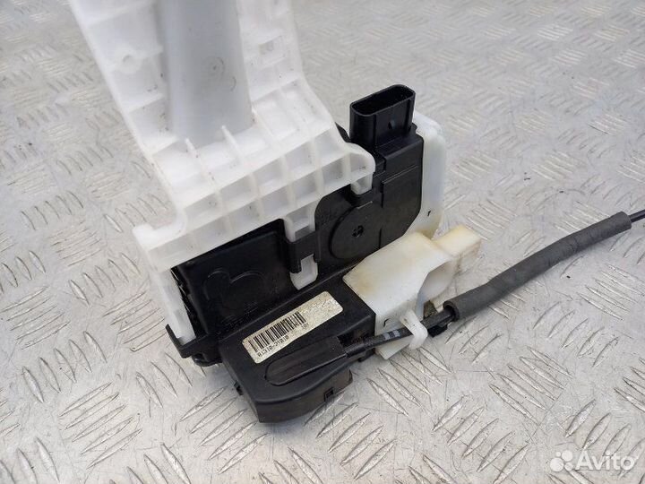 Замок двери передней левой Hyundai Ix 35 LM 1.7