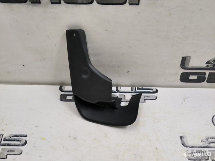 Брызговик передний правый Lexus Rx300 MCU35 1mzfe