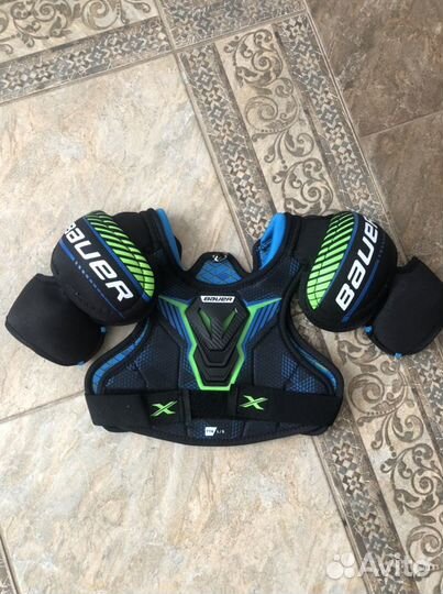 Нагрудник хоккейный детский