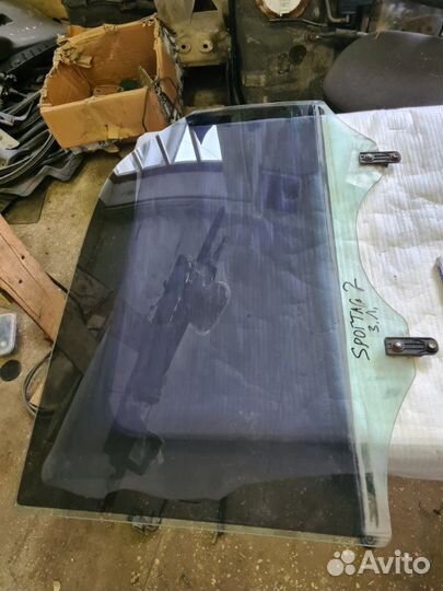 Стекло двери Kia Sportage 2009