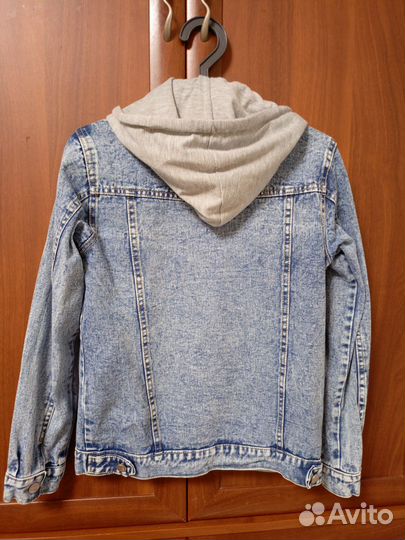 Джинсовая куртка