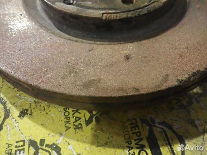 Кулак передний левый SsangYong Tivoli