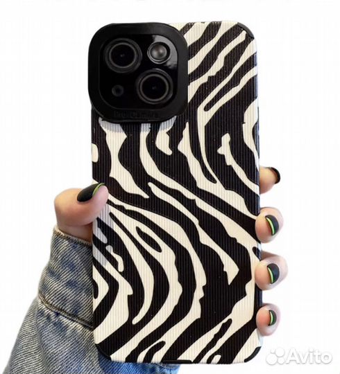 Чехол на iPhone 14