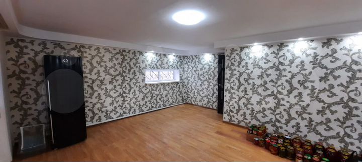 Дом 200 м² на участке 6 сот.