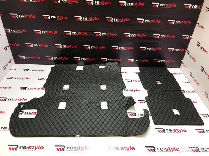 Ковры багажника 3D Toyota Land Cruiser 200 7м Черн