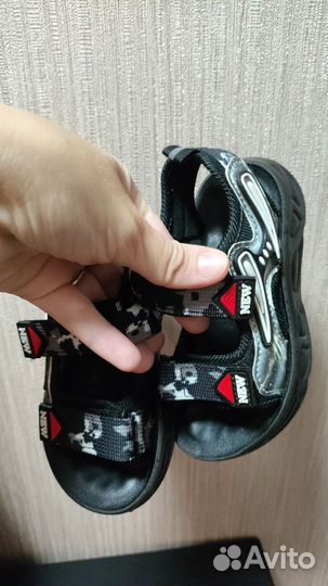 Пакет вещей: комбинезон, обувь, кенгурятник