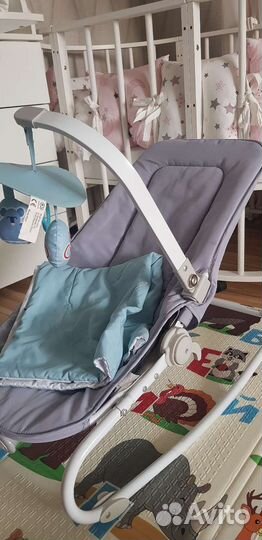 Шезлонг детский с вибрацией и музыкой